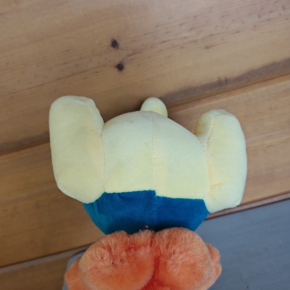 9" Plush Cyndaquil Window Hanger with Suction Cup D42 - Picture 4 of 5
